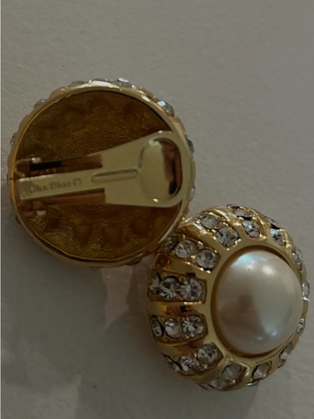 Christian Dior Vintage Clip Earrings Pearl With Rhinestones - Picture 10 of 10